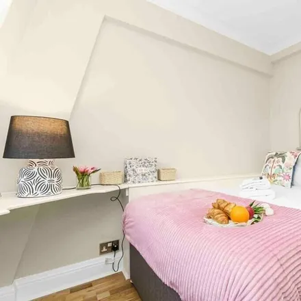 Image 5 - London, W1K 4QS, United Kingdom - Apartment for rent