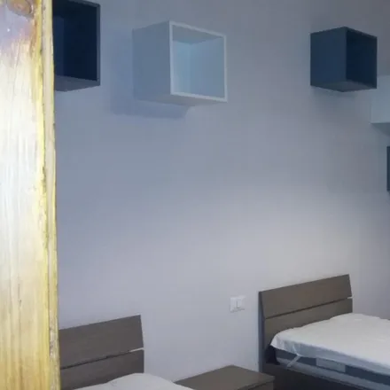 Image 2 - Camera pulita integrazione OHB Italia, Via Bressanone, 20151 Milan MI, Italy - Room for rent