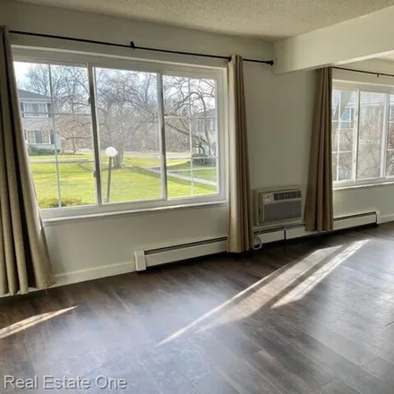 Image 3 - 2913 Hickory Grove Court, Bloomfield Township, MI 48304, USA - Apartment for rent