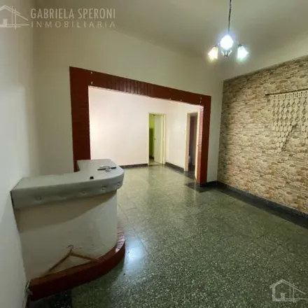 Rent this 2 bed apartment on Avenida Hipólito Yrigoyen 7817 in Partido de Lomas de Zamora, Banfield