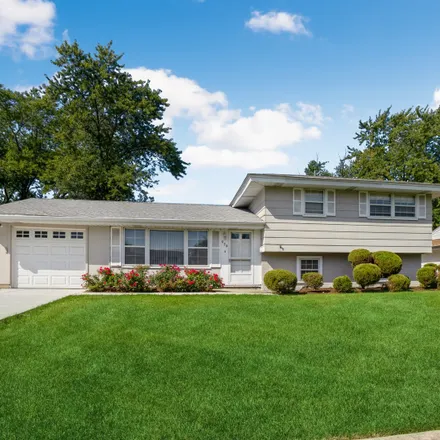 Buy this 3 bed house on 934 South Braintree Drive in Schaumburg, IL 60193