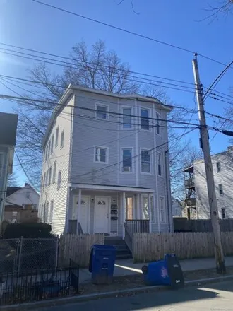Rent this 3 bed house on Woodland Street in New Haven, CT 06511