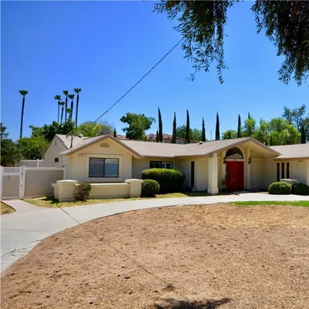 Buy this 3 bed house on 1618 Chase Lane in El Cajon, CA 92020