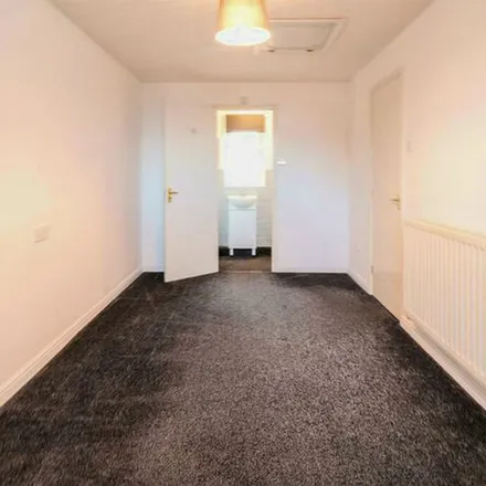 Image 2 - Braids Close, Rugby, CV21 3FG, United Kingdom - Apartment for rent