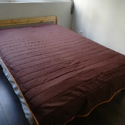 Rent this 1 bed room on Pingo Doce in Rua Conde de Sabugosa, 1700-115 Lisbon