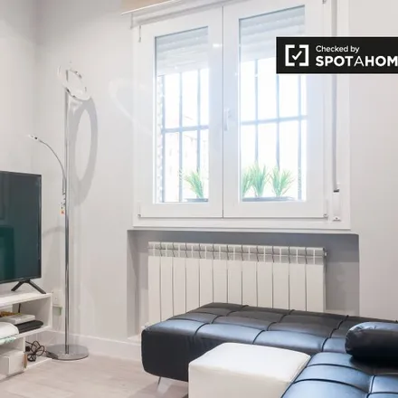 Rent this 3 bed apartment on Madrid in Calle de Almansa, 79