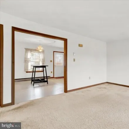 Image 3 - Student, Sunflower Alley, Rosemount, Spring Garden Township, PA 17403, USA - House for sale