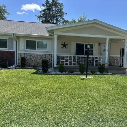 Rent this 2 bed house on 8666 Southwest 94th Lane in Marion County, FL 34481