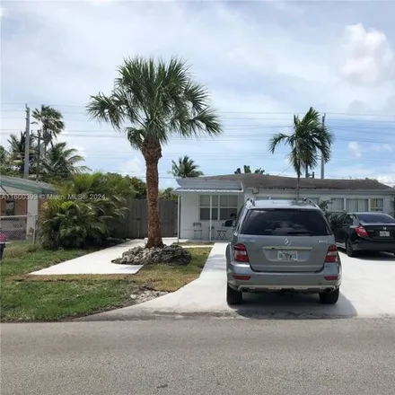 Rent this 3 bed house on 1474 Ne 183rd St in North Miami Beach, Florida