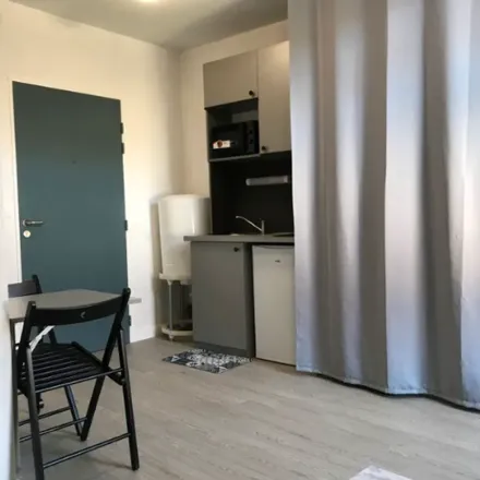 Rent this 1 bed apartment on Boulevard des Coquibus in 91000 Évry, France