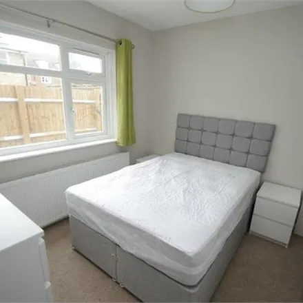 Image 6 - 42 Holywell Road, Holywell, WD18 0HU, United Kingdom - Apartment for rent