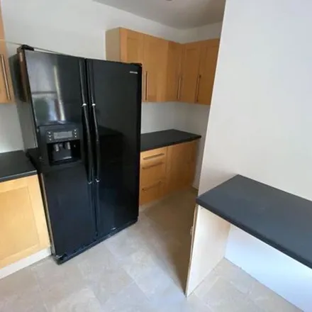 Image 6 - Challoner Close, Knowsley, L36 0XX, United Kingdom - Apartment for rent