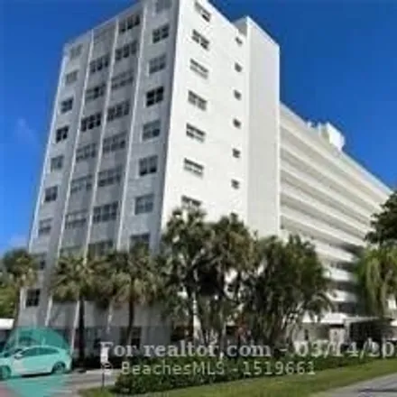 Rent this 1 bed condo on Publix in Northeast 11th Street, Fort Lauderdale