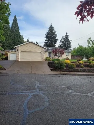 Buy this 3 bed house on 899 Alvina Street Southeast in Salem, OR 97306