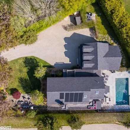 Image 3 - 10 Doc Ryder Drive, Nantucket, MA 02554, USA - House for sale