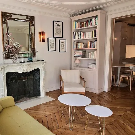 Image 4 - 11 Rue Clapeyron, 75008 Paris, France - Apartment for rent