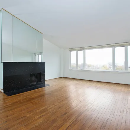 Image 2 - 3800-3880 North Lake Shore Drive, Chicago, IL 60613, USA - Duplex for rent