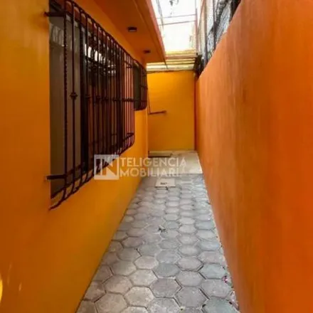 Buy this 2 bed house on Privada De Los Avellanos in Santa Cruz de Arriba, 56130 Texcoco de Mora