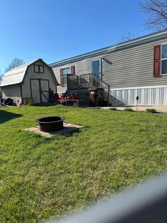 Buy this studio apartment on Red Oak Drive West in Pleasant Township, OH 43126