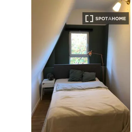 Rent this 3 bed room on Lintgasse 14 in 50667 Cologne, Germany