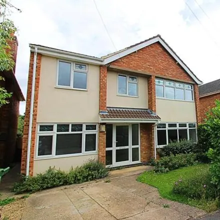 Rent this 4 bed house on Manor Farm in Manor Close, Baston