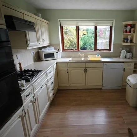 Image 3 - Stotfield Avenue, Worcester, WR4 0JJ, United Kingdom - Duplex for rent