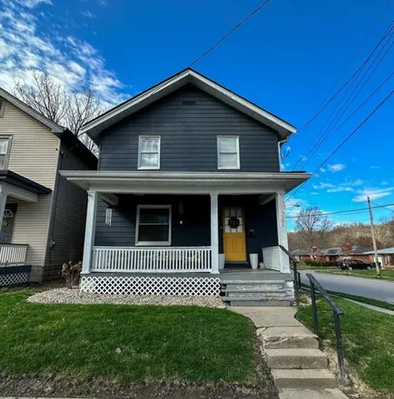 Buy this 3 bed house on 843 West 33rd Street in Covington, KY 41015