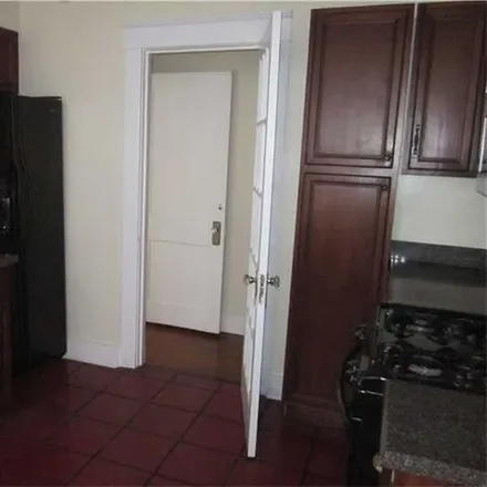 Image 4 - 2209 Jefferson Avenue, New Orleans, LA 70115, USA - House for rent