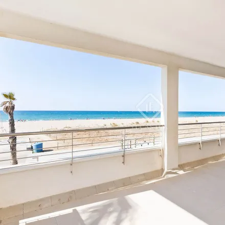 Rent this 5 bed duplex on Avinguda de la Constitució in 100, 08860 Castelldefels