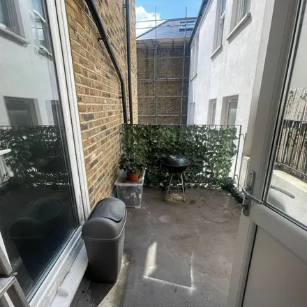 Rent this 1 bed apartment on 477 Holloway Road in London, N19 3PG