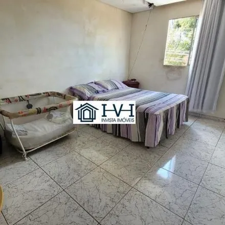 Buy this 12 bed house on Rua Maria Ferreira Mendes in Jardim dos Comerciários, Belo Horizonte - MG
