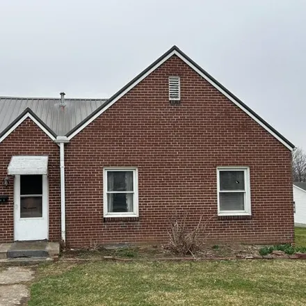Buy this 3 bed house on 186 West Howard Street in Rockville, Parke County