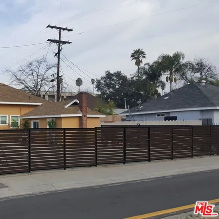 Buy this studio townhouse on 5216 Marmion Way in Los Angeles, CA 90042