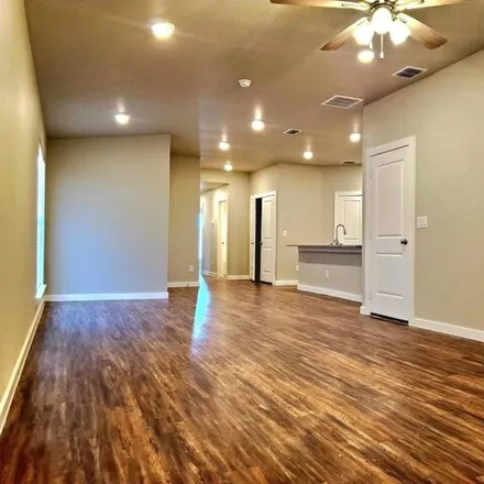 Image 2 - Kokomo Avenue, Lubbock, TX 79489, USA - House for rent