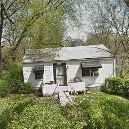 Buy this 2 bed house on 8431 Flora Avenue in Kansas City, MO 64131