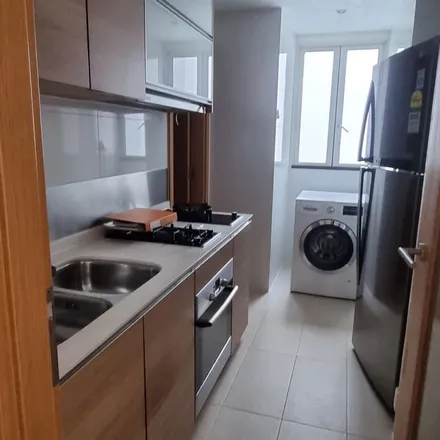 Rent this 2 bed apartment on Mount Emily Road in Singapore 228126, Singapore