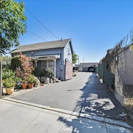 Buy this 2 bed house on 212 Sunol St in San Jose, California