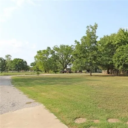 Image 5 - 720 West Ironman Avenue, Nowata, Nowata County, OK 74048, USA - House for sale