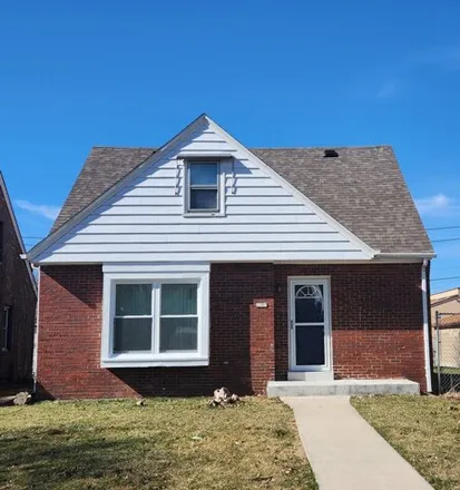 Buy this 3 bed house on 2307 West Olive Street in Milwaukee, WI 53209