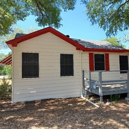 Image 3 - 524 East 13th Avenue, Belton, TX 76513, USA - House for sale