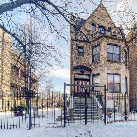 Rent this 6 bed apartment on Chicago in East Garfield Park, US