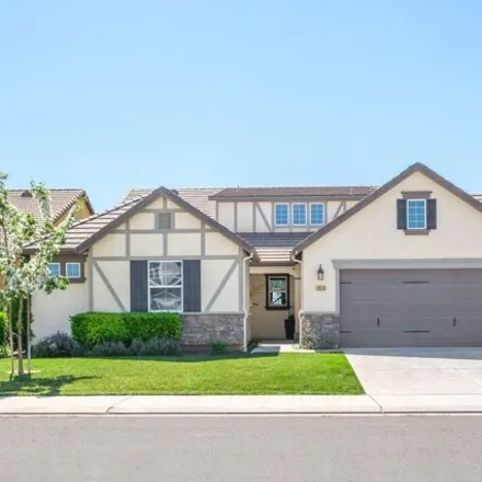 Buy this 5 bed house on 3066 Portals Avenue in Clovis, CA 93619
