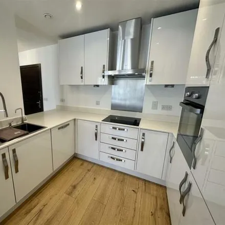 Rent this 2 bed apartment on Hepworth House in Edinburgh Way, Harlow