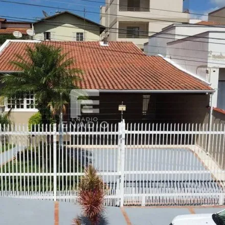 Buy this 3 bed house on Avenida Vereador José Gomes Filho in Região Urbana Homogênea XX, Poços de Caldas - MG