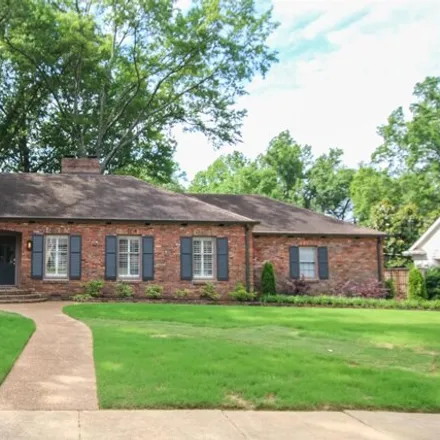 Buy this 3 bed house on 5501 Fiesta Drive in Memphis, TN 38120