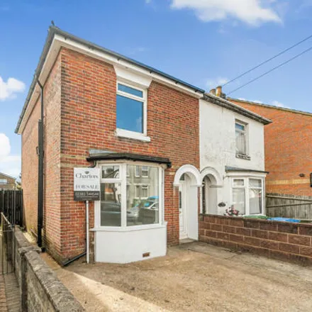 Buy this 3 bed duplex on 53 Firgrove Road in Southampton, SO15 3DJ