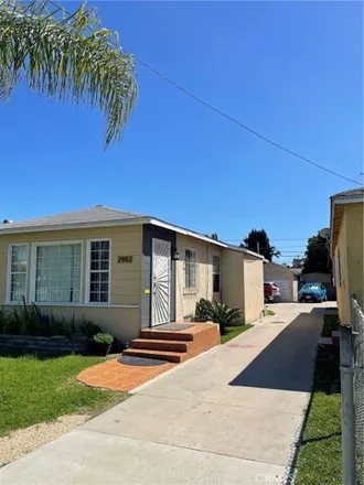 Image 2 - Los Flores Boulevard, Lynwood, CA 90262, USA - House for sale