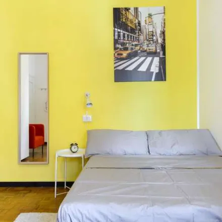 Rent this 5 bed apartment on scuola primaria Puglie in Via Sulmona, 20139 Milan MI
