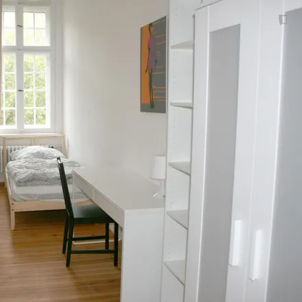 Rent this 5 bed room on Alt-Moabit 63 in 10555 Berlin, Germany
