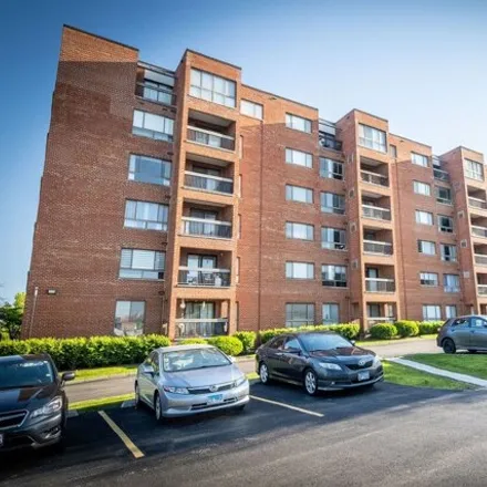 Buy this 1 bed condo on 753 Forum Square in Northfield Township, IL 60025